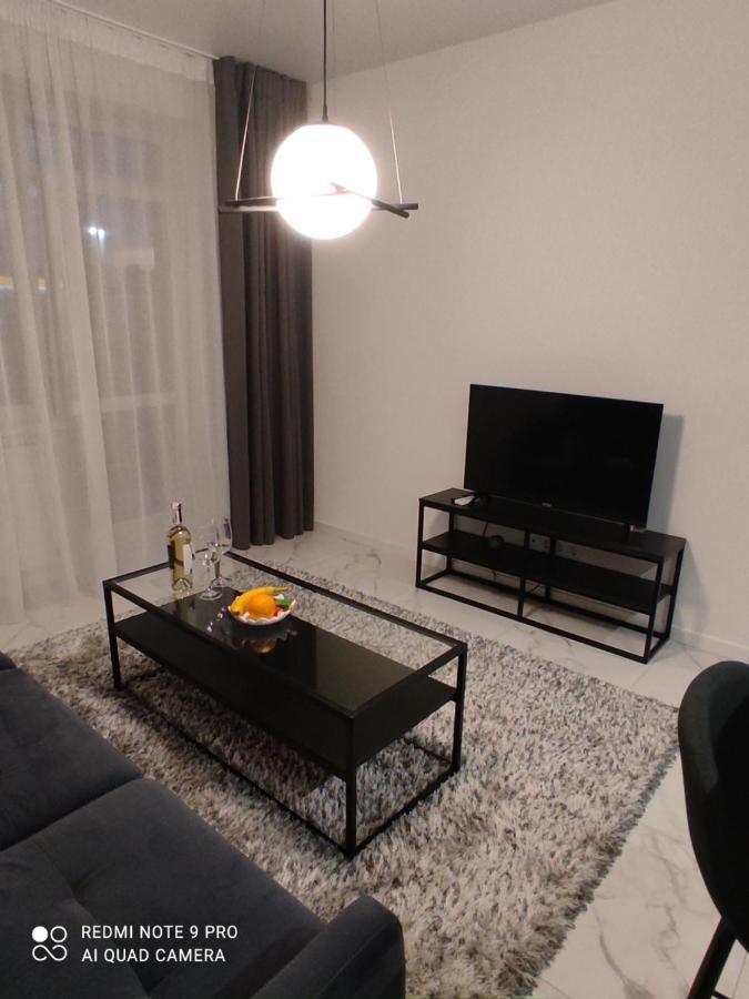 New Modern Apartment Oujhorod Extérieur photo